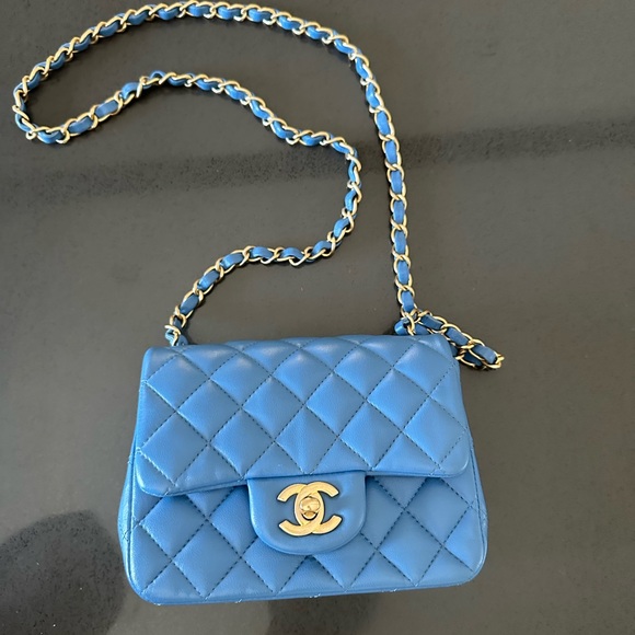 CHANEL ✨ Baby Blue Mini Square Flap Bag - Excelled pre-loved condition - Picture 3 of 14